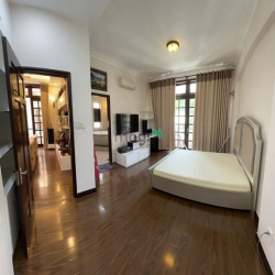 Cho thuê villa 4 phòng ngủ, full nội thất Đường 20, p. Bình An, quận 2