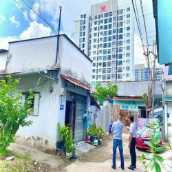 Bán đất tặng 6 phòng trọ đường Thạnh Xuân 13, DT:5X26m, hướng đông