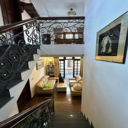 Cho thuê villa 4 phòng ngủ, full nội thất Đường 20, p. Bình An, quận 2