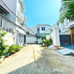 Căn Hộ Dịch Vụ 3 Lầu Hẻm 4M Huỳnh Tấn Phát. P. BÌNH THUẬN.Q7