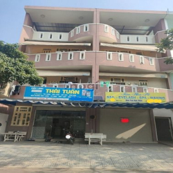 Bán nhà mặt tiền kinh doanh KDC Nam Long, Liên Phường, Q9, 240m2.