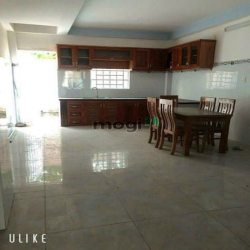 Bán nhà trệt 2 lầu đường 11 gần trường Hoa Lư - Quang Trung