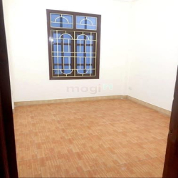 Bán nhà Tam Trinh- Vành Đai 3, 45m2, 5 tầng, mt 5.5m, ô tô cách 10m, 5