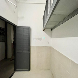 Phòng trọ mới có gác - bancol - Full nội thất ngay ĐH Y Dược