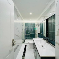 KẸT TIỀN BÁN GẤP NHÀ Cao Thị Chính,Phú Thuận,Q7. DT 85m2/2tỷ950, có sổ