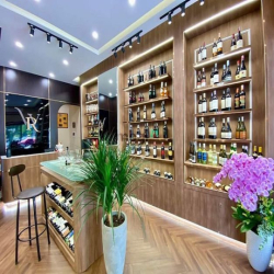 Cho thuê nhà MP Quang Trung DT 35m - 3T - MT 3,5m. Vị trí đẹp, KD hot.