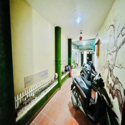 Bán toà nhà 6 tầng đường Yên Thế 7m x 17m , đường xe tải chỉ 22 tỷ