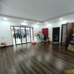 Bán nhà đẹp Tam Trinh, 35m2, 5   tầng, mt 7m, 6.1 tỷ