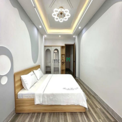 Nhà Phan Xích Lonh - Nhà Siêu Đẹp FULL Nội Thất Xịn 5 Tầng Hẻm Xe Hơi.