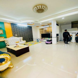 Cho thuê nhà ngang 5m hẻm ôtô 38b/2 Nguyễn Văn Trỗi, Phú Nhuận