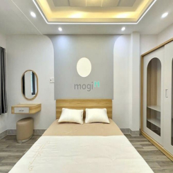 Nhà Phan Xích Lonh - Nhà Siêu Đẹp FULL Nội Thất Xịn 5 Tầng Hẻm Xe Hơi.