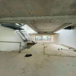 Cho thuê Shophouse Q2 Thảo Điền Frasers, 138m2, 5 tầng + sân thượng