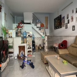 Cần bán gấp nhà 2tầng Đúc Cứng cáp, Chia ra 2căn.