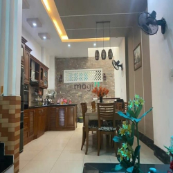 KHU SÂN BAY- Khu VIP chỉ có 1 căn- 5 tầng có hầm ô tô chỉ 15.5 tỷ
