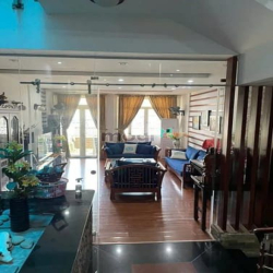 KHU SÂN BAY- Khu VIP chỉ có 1 căn- 5 tầng có hầm ô tô chỉ 15.5 tỷ