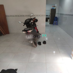 Nhà dư 1 căn phòng nên mình cho thuê ạ