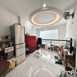 Bán Nhà MT Nguyễn Thượng Hiền (4.95mX17.5m) 5Tấm Mới Cứng giá 8.5 Tỷ