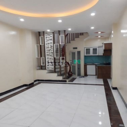 Bán nhà riêng Đại Mỗ, 32m² x 5T, hai ôtô tránh cách nhà 10m giá 3,2 tỷ