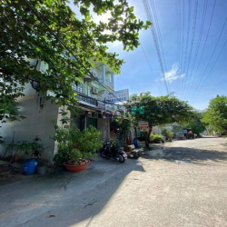Bán nhà Nguyễn Ảnh Thủ nhỉnh 3 tỷ 85m2 3 tầng hẻm 10m