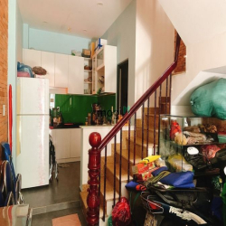 Bán nhà MT  Đội Cung. DT : 3,55m x 10m, NH 3.65m. 3 lầu. Nhà đẹp.