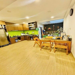 Khu vip ks đệ nhất,gần cộng hòa, 5x25m, 4 tầng, ô tô tới cửa, 9.x tỷ