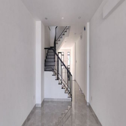 Cho thuê MT Đ. Dương Quảng Hàm Q. Gò Vấp – 4x25m 5 lầu ST chỉ 40tr