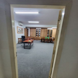 Quận 1 - VP 40m2 đẹp - giá rẻ - mặt tiền trung tâm quận 1 chính chủ