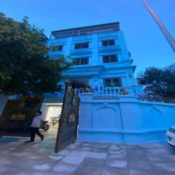 Cho thuê nhà biệt thự tại  Nguyễn Thị Định, phường Trung Hòa, quận Cầu