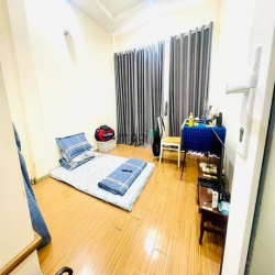 Nhà ở GIỮ TIỀN hoặc CHO THUÊ_ Bạch Đằng_ Nhà MỚI_ Sổ VUÔNG_ Ngay nhà t