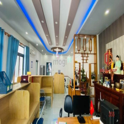 Cho thuê căn biệt thự full nội thất ngay khu dân cư D2D giá 20tr/tháng
