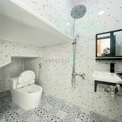 nhà mặt tiền đường nguyễn kiệm