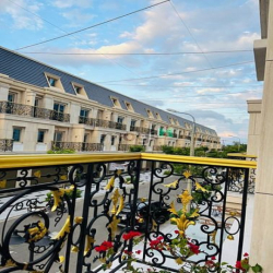 Áp lực ngân hàng bán Regal Pavillon ở đường Nguyễn Lộ Trạch giá tốt
