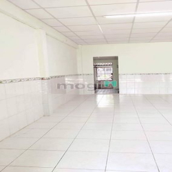 Cho thuê mặt bằng 40m2 mặt tiền đường Phạm Văn Đồng Linh Tây