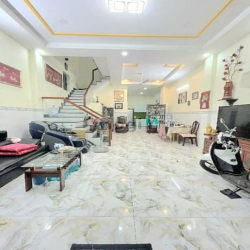 Ngay chợ hạnh thông tây, cv làng hoa, ô tô vô nhà, 5.5x15m, 4 tầng, 7.