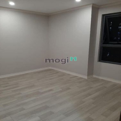 Bán CH Homyland 3, DT 81m2, giá 3.05 tỷ, 75m2 giá 2,8 tỷ, 3PN giá 3 tỷ