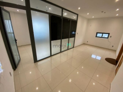 Văn phòng 40m2 đường Nguyễn Thị Minh Khai - đã ngăn sẵn 2 phòng riêng