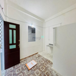 CHDV Mới Không Nội Thất, Có Sẵn Máy Lạnh, Kệ Bếp Giữ Phòng Đến Đầu T2