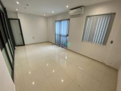 Văn phòng 40m2 đường Nguyễn Thị Minh Khai - đã ngăn sẵn 2 phòng riêng
