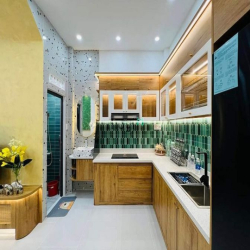 Cần bán nhà đường Nguyễn Đình Chiểu Quận 3 - DT 38,9m2 Giá 2tỷ5