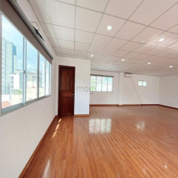 Văn phòng 105m2 SIÊU THOÁNG đường VÕ VĂN TẦN quận 3