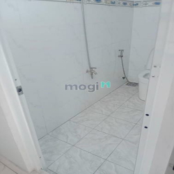 Cần tiền làm ăn bán gấp nhà LÊ Văn SỸ Q3 52M2 Giá 1tỷ240tr có shr