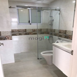 Bán gấp CHCC Happy Valley, DT 135m2, 3PN, 2WC, NTDT, giá tốt 6ty5