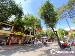 Cho thuê nhà GÓC 2MT đường Lý Tự Trọng, Phường Bến Thành, Quận 1