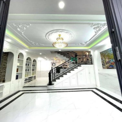 Bán rất gấp - Nhà 3 lầu tuyệt đẹp đường số 1 KDC Nam Long 2, Cần Thơ