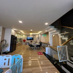 Hạ 5 tỷ Mặt Tiền Bùi Viện  q1 ( 7 * 16 ) 2 Lầu còn 55 tỷ