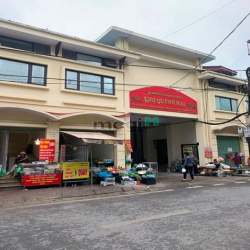 Tập thể Mặt Phố 8/3 - Lô góc - Nhà đẹp ở luôn - Tặng full nội thất