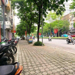 Nhà MP Chu Huy Mân-Long Biên 121m2, MT 8.8m, kinh doanh, chỉ 38 tỷ.