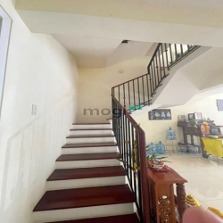 Bán nhà mặt tiền đường Phan Khiêm Ích kế trường Võ Thị Sáu Phú Mỹ Hưng