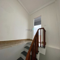 Bán Nhà 5 Tầng, Ngõ Thông, Lô Góc, Ngõ 197 Phúc Lợi - 3 Tỷ.