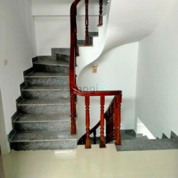 Cho thuê nhà tại Trung yên, 7 tầng, có hầm, thang máy điều hòa-65tr